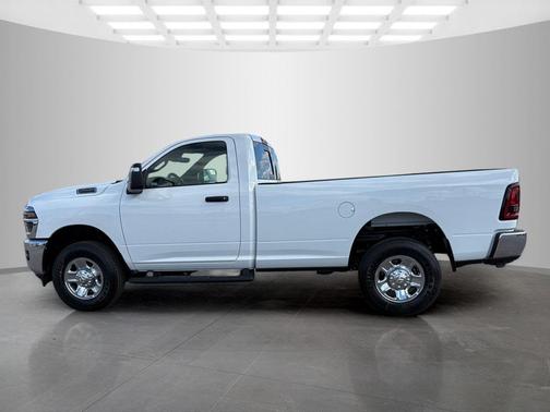 2025 RAM 2500 Tradesman Regular Cab 4x4 8' Box