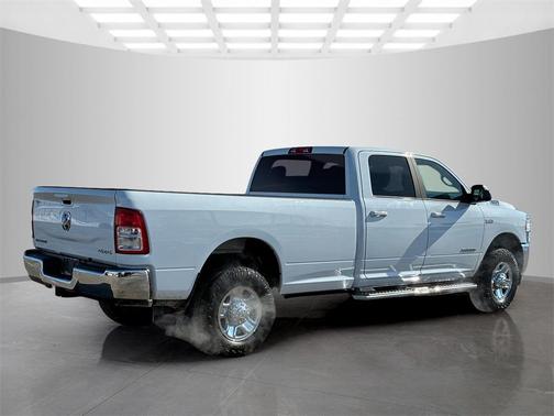 2021 RAM 2500 Big Horn Crew Cab 4x4 8' Box