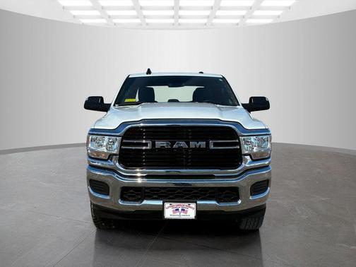 2021 RAM 2500 Big Horn Crew Cab 4x4 8' Box