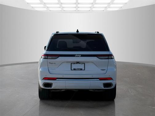 2024 Jeep Grand Cherokee Summit