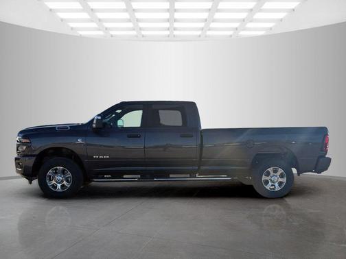 2026 RAM 2500 Big Horn Crew Cab 4x4 8' Box