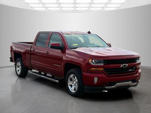 Cajun Red Tintcoat 2018 Chevrolet Silverado 1500 2LT
