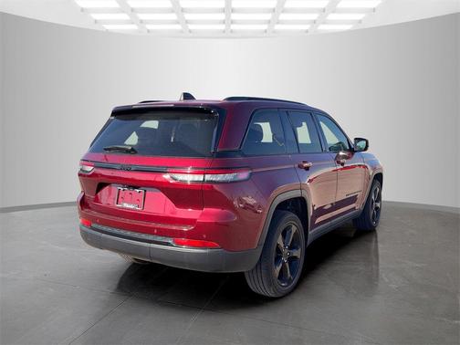 2024 Jeep Grand Cherokee Altitude