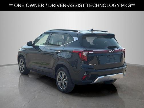 Fusion Black 2024 Kia Seltos S