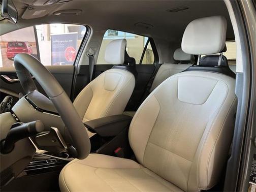 2025 Kia Niro EX