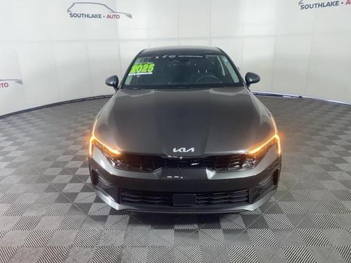 2025 Kia K5 LXS