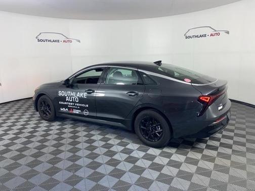 2025 Kia K5 LXS