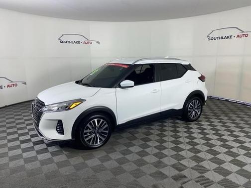 2022 Nissan Kicks SV