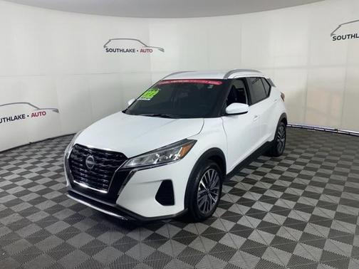 2022 Nissan Kicks SV