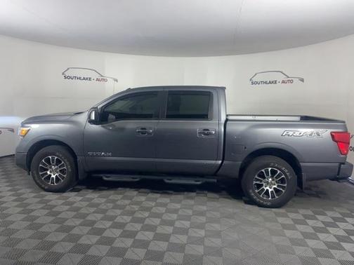 2021 Nissan Titan SV