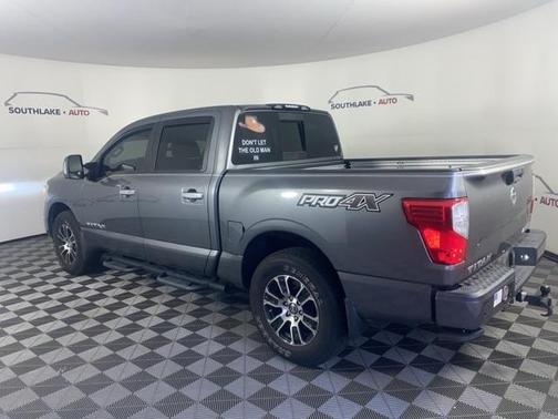 2021 Nissan Titan SV