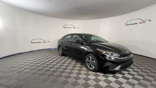 Aurora Black 2024 Kia Forte LXS