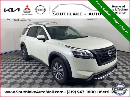 2023 Nissan Pathfinder SL
