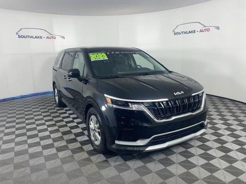 2023 Kia Carnival LX