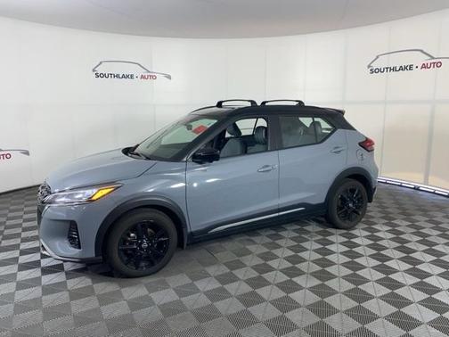 2023 Nissan Kicks SR