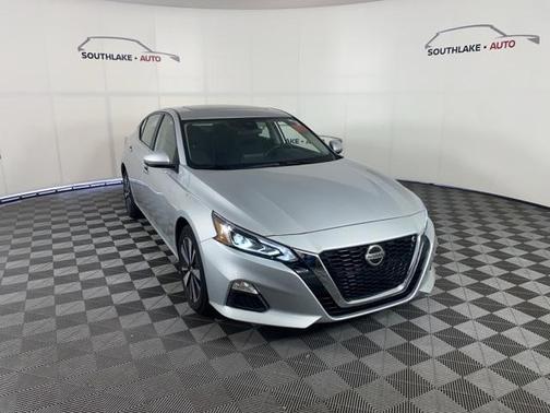 2022 Nissan Altima 2.5 SV