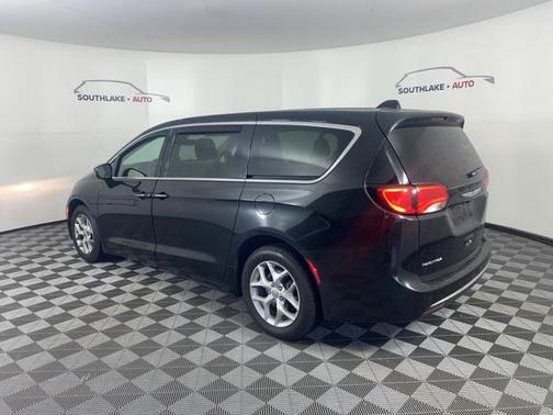 2020 Chrysler Pacifica Touring