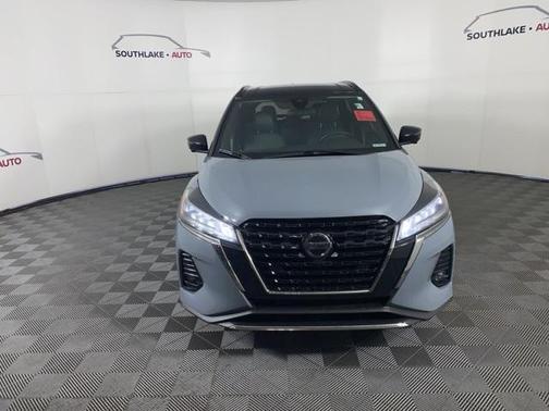 2021 Nissan Kicks SR