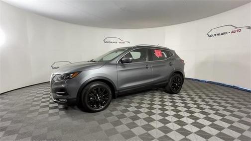 2022 Nissan Rogue Sport SV