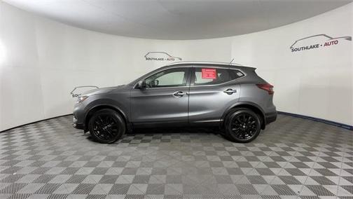 2022 Nissan Rogue Sport SV