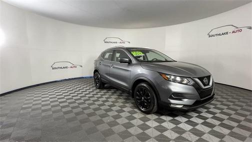 2022 Nissan Rogue Sport SV