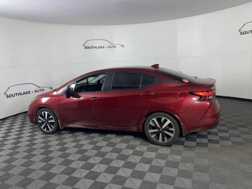 2022 Nissan Versa 1.6 SR