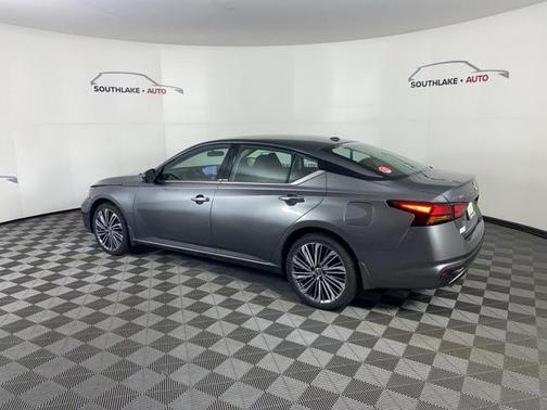 2025 Nissan Altima SL