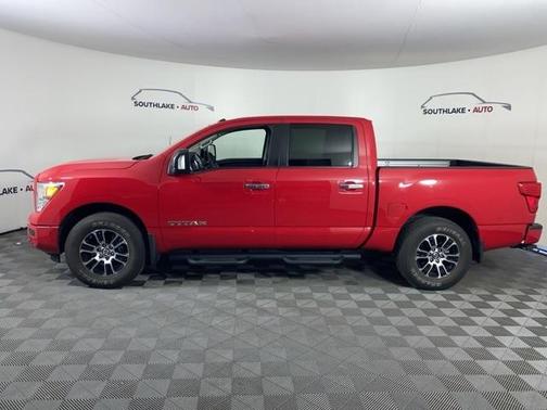2021 Nissan Titan SV