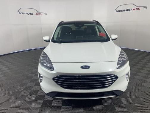2022 Ford Escape Titanium
