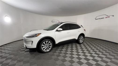 2022 Ford Escape Titanium