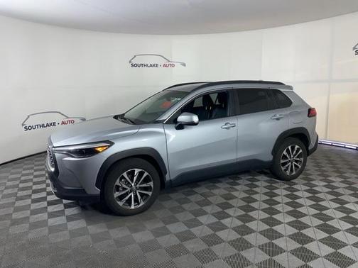2022 Toyota Corolla Cross XLE
