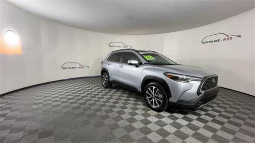 2022 Toyota Corolla Cross XLE
