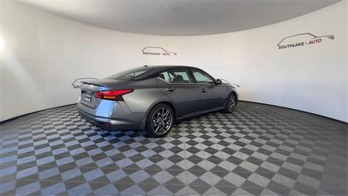 2024 Nissan Altima 2.0 SR