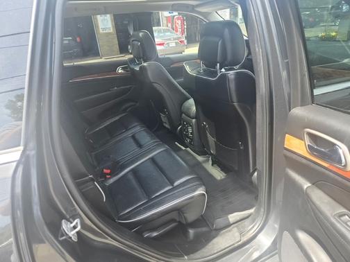 2011 Jeep Grand Cherokee Overland