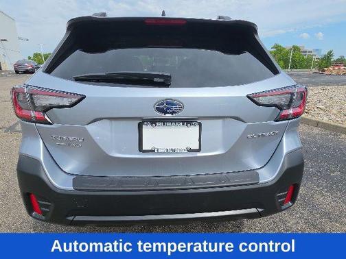 Ice Silver Metallic 2020 Subaru Outback Premium
