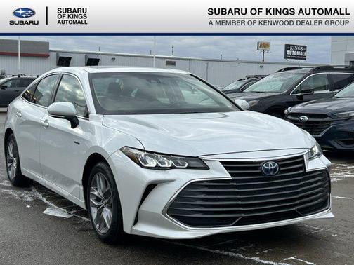 2020 Toyota Avalon Hybrid XLE