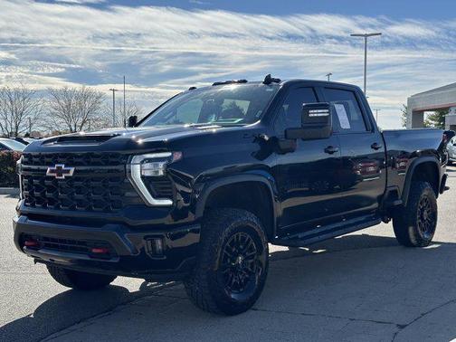 2024 Chevrolet Silverado 2500 4WD Crew Cab Standard Bed ZR2