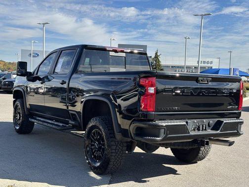 2024 Chevrolet Silverado 2500 4WD Crew Cab Standard Bed ZR2