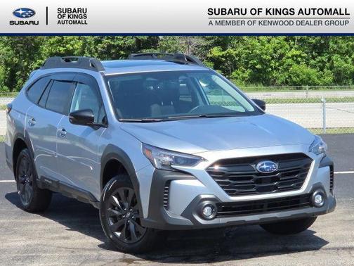 Ice Silver Metallic 2025 Subaru Outback Onyx Edition