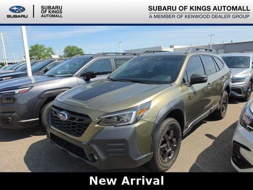 Autumn Green Metallic 2023 Subaru Outback Wilderness