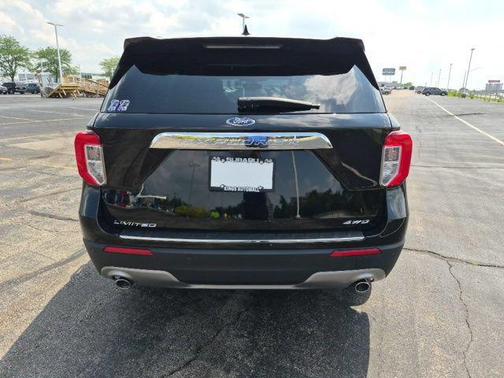Black Metallic 2023 Ford Explorer Limited