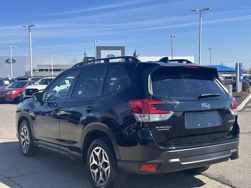2023 Subaru Forester Premium