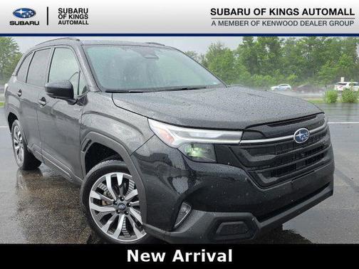Crystal Black Silica 2025 Subaru Forester Hybrid Touring