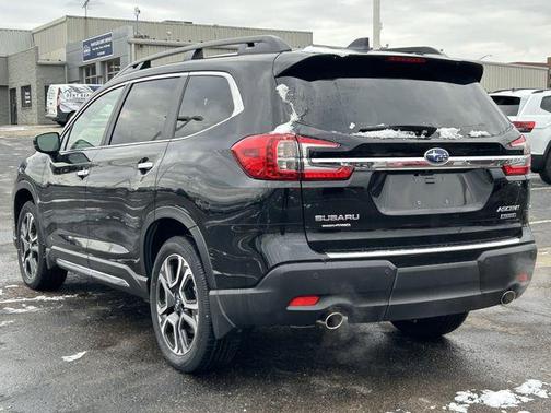 Crystal Black Silica 2026 Subaru Ascent Touring 7-Passenger