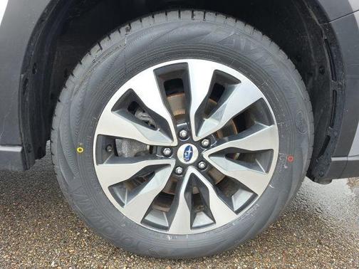 Ice Silver Metallic 2024 Subaru Outback Limited