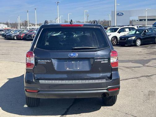 Dark Gray Metallic 2016 Subaru Forester 2.5i Premium