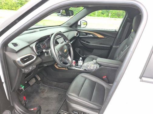Summit White 2022 Chevrolet Trailblazer ACTIV