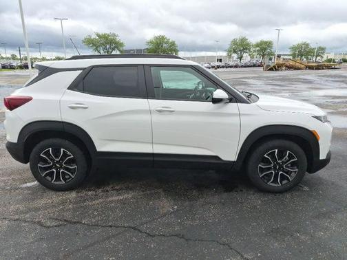 Summit White 2022 Chevrolet Trailblazer ACTIV
