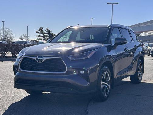2021 Toyota Highlander Hybrid XLE