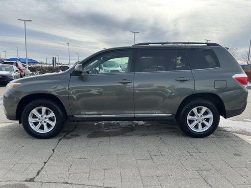 2013 Toyota Highlander SE